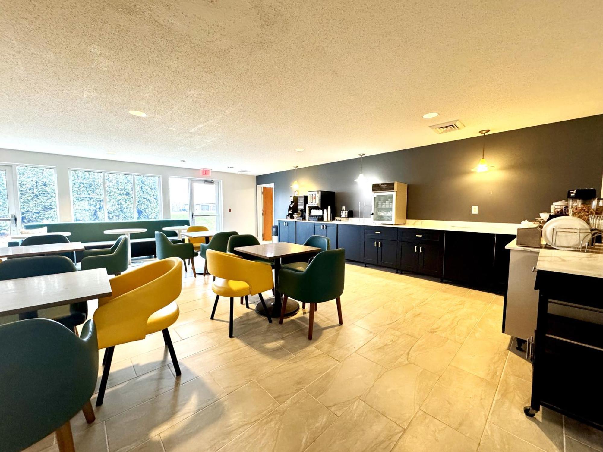 Comfort Inn & Suites Sheboygan I-43 Zewnętrze zdjęcie