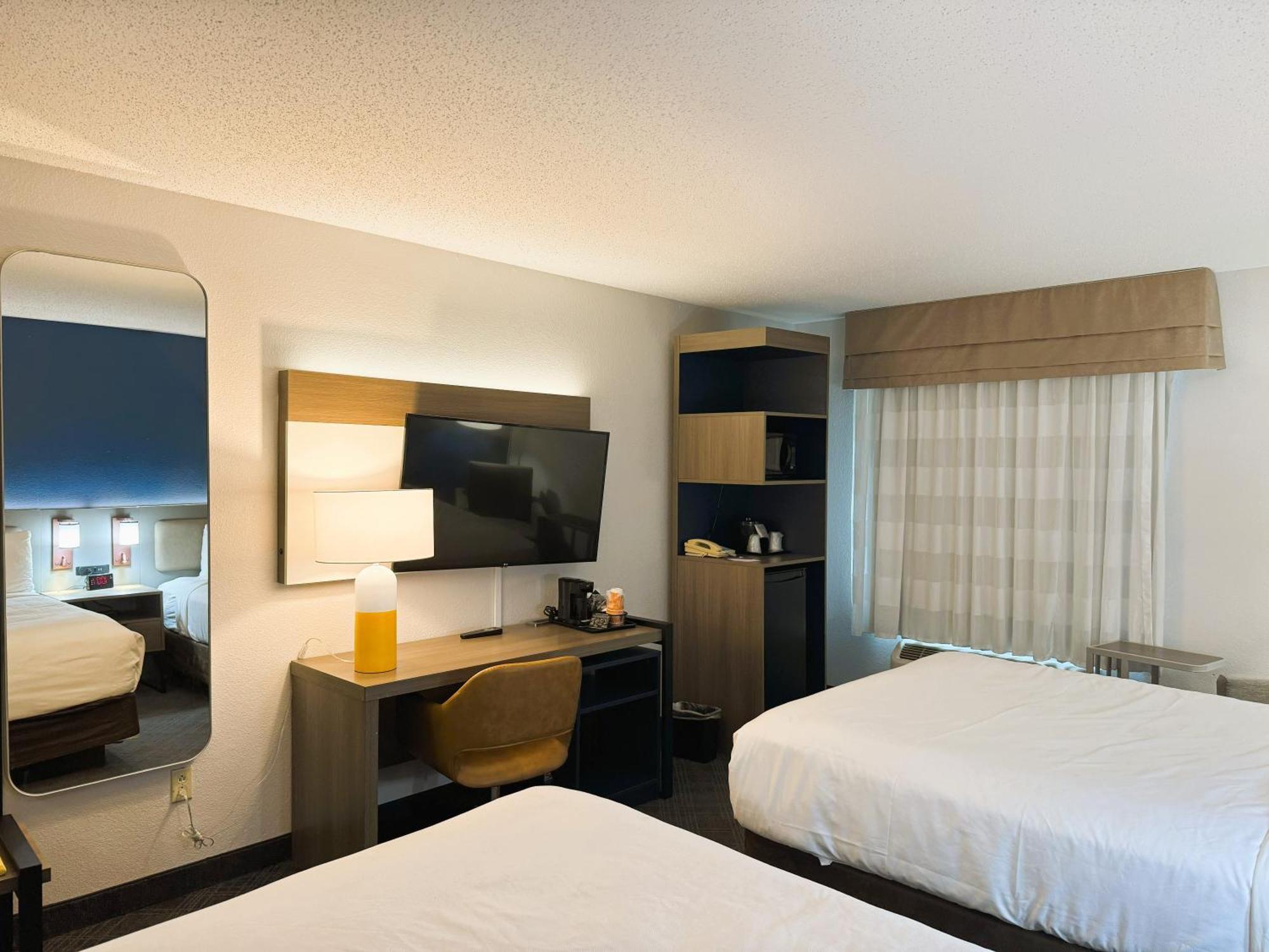 Comfort Inn & Suites Sheboygan I-43 Zewnętrze zdjęcie